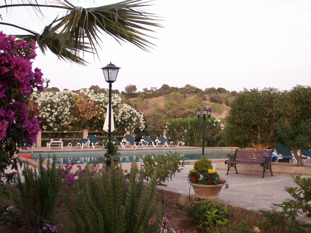 Agroturismo Can Patro Guest House มานากอร์ ภายนอก รูปภาพ